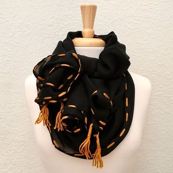 Yarn Stitched Trim, Tassel Accent Wrap Scarf, NWT - Picture 1 of 7